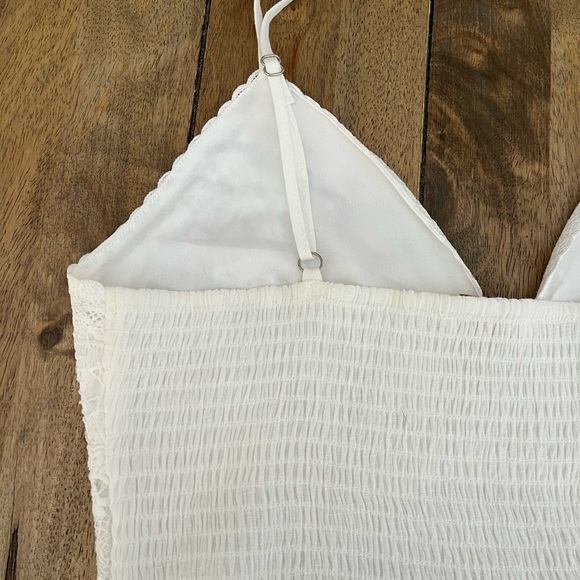 Rebellion White Lace V-Neck Top - Picture 7 of 8